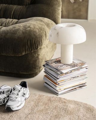 By Boo GlowStone Vit Bordslampa