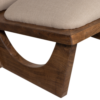 WOOOD Opulent Fåtölj i Bouclé och Trä