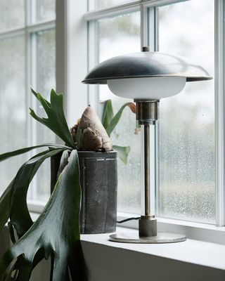 House Doctor Boston Bordslampa Antik Brun