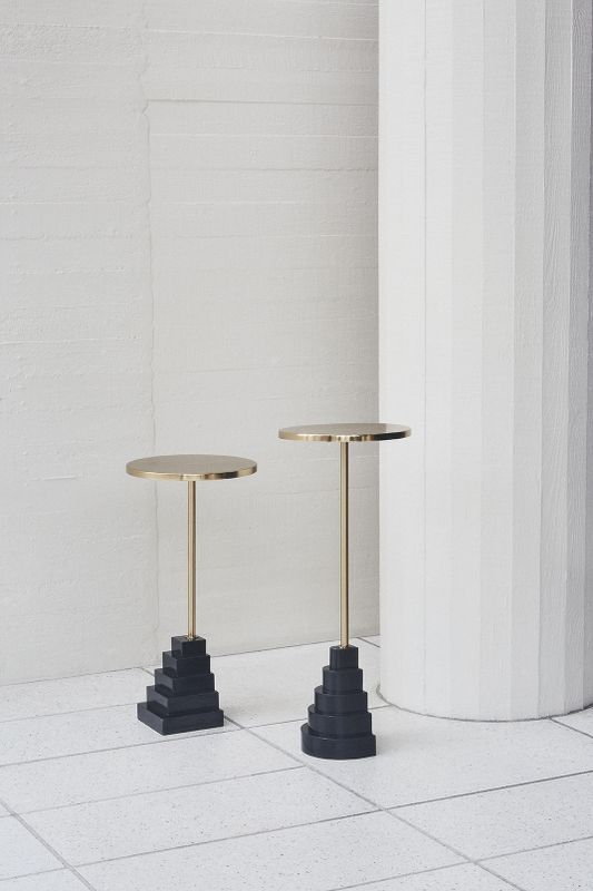 AYTM Solum Bord Guld, Svart Ø32 cm
