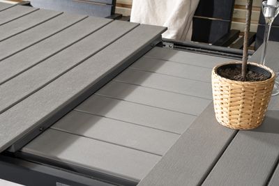 Venture Home Matbordet Levels med Stolar