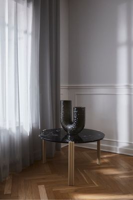AYTM Tribus Soffbord Light Sand, Svart Ø80 cm