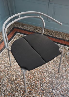 AYTM Novo Matstol Svart 49x1.8 cm