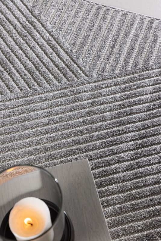 Venture Home Aron Matta