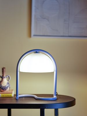 Bloomingville Favour Bordslampa, Blå, Akryl, Ø24,5xH29,5 cm
