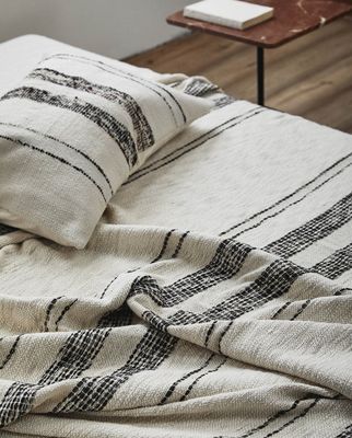 Nordal ANSER sängöverkast, 270x270 cm - off white