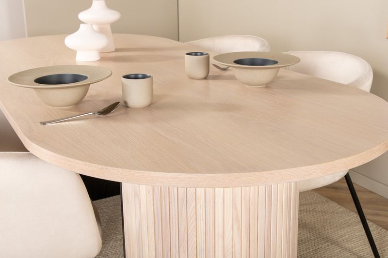 Venture Home Berit & Bianca 4 st Matstolar Beige + Ovalt Matbord 200 x 90 Vitputsad