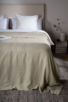 Venture Home Milo Överkast i Beige Linne