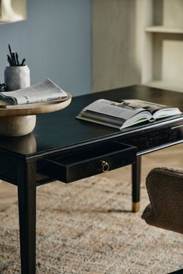 Nordal EMS skrivbord med 2 lådor - svart