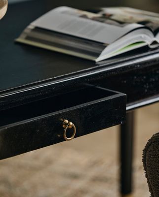 Nordal EMS skrivbord med 2 lådor - svart