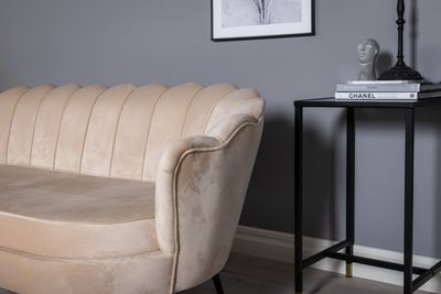 Venture Home Calais 3-Sits Soffa i Krämvit Sammet