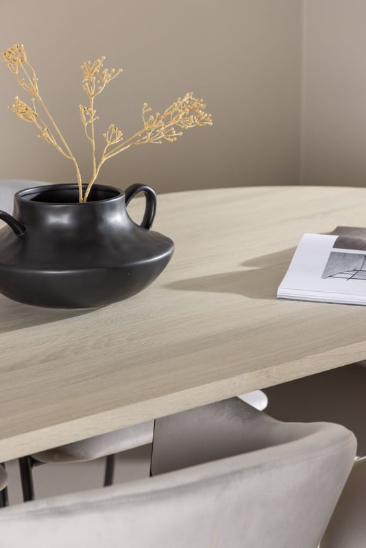 Venture Home Andy Matbord med Evelina Matstol