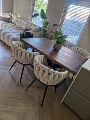 Homerebels Matstol Beige – Tyg & flätad rygg