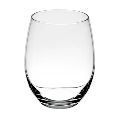 Ett vattenglas från Arcoroc i stilren design.