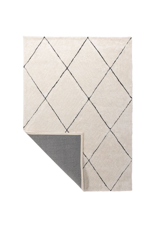 Venture Home Patrik Matta