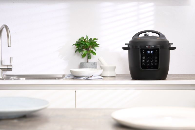 Instant Pot multicooker 5,7 liter, 1000 W
