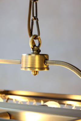 Chiq Antique Versailles Ljuskrona med droppformade glasprismor