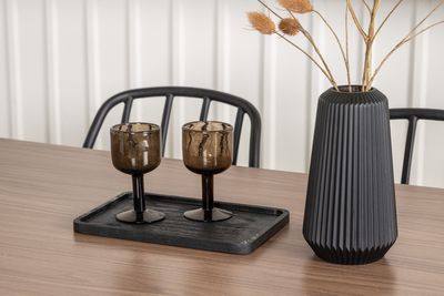 Venture Home Tempe & Dyrön Rektangulärt Matbord 140 x 80 Valnöt + 4 st Matstolar Svart