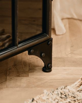 Nordal DOWNTOWN skåp, 4 dörrar, svart