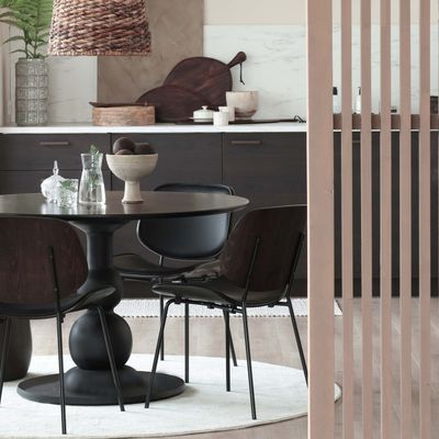 WOOOD CLOSE IN Matstol - Svart Läderlook och Multiplex 2 st