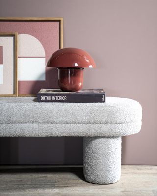 By Boo Toad - Coral Röd bordslampa