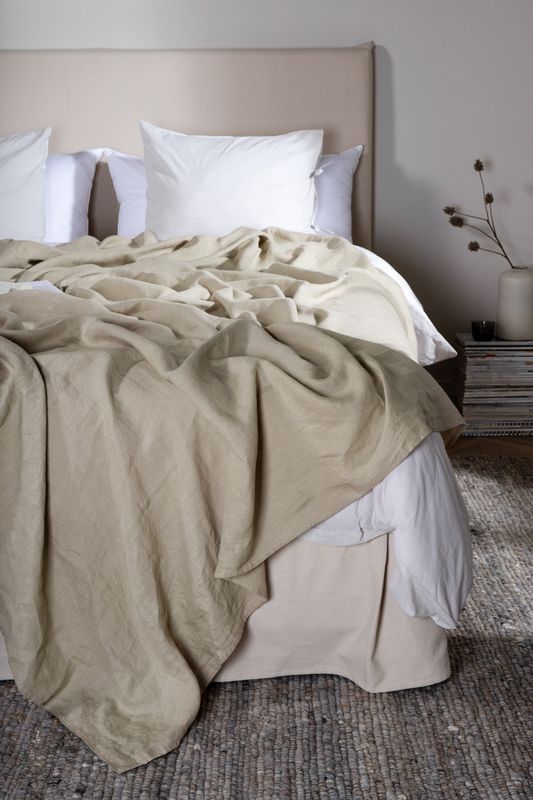 Venture Home Milo Överkast i Beige Linne