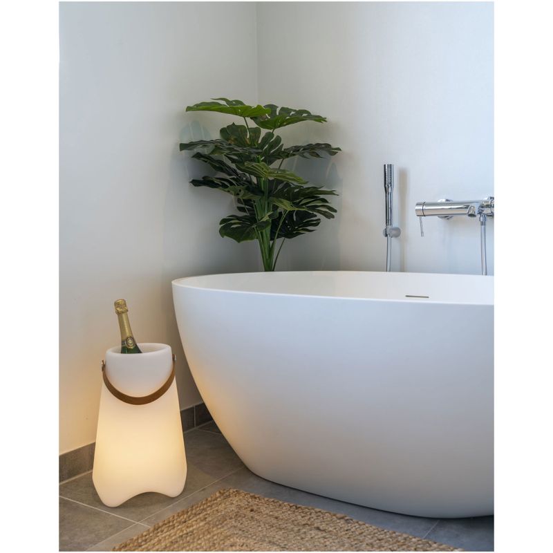 House Nordic Bristol LED Vinkylare