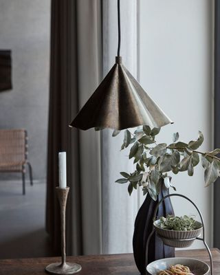 House Doctor Flola Lampa Antik Brun