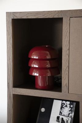 By Boo Curo - Vinröd Bordslampa