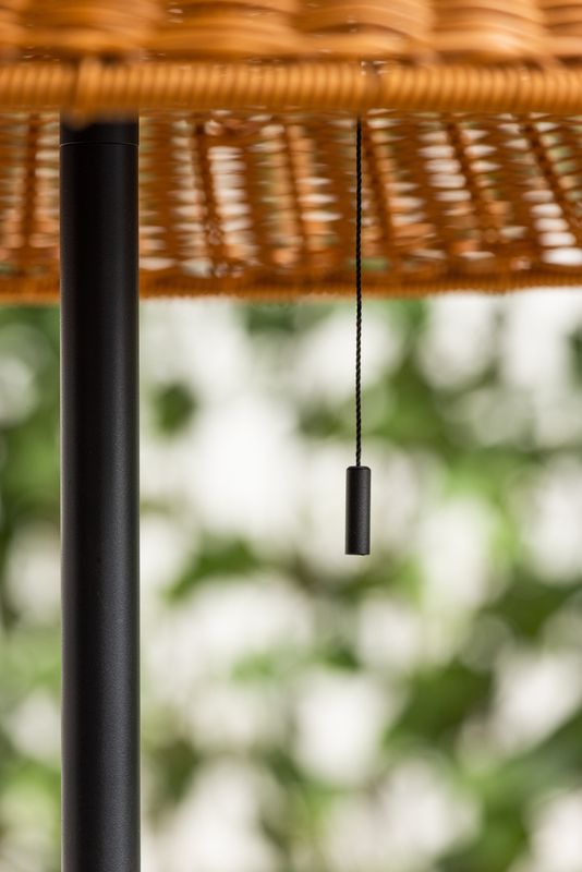 Venture Home Mabis Solcellsgolvlampa