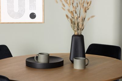 Venture Home Yakidon & Night Runt Matbord ⌀120 Brun + 4 st Matstolar Svart