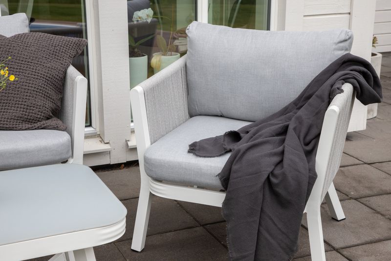 Venture Home Virya Soffgrupp i Vit Aluminium