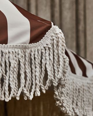 House Doctor Shade Parasoll Gyllenbrun Golden