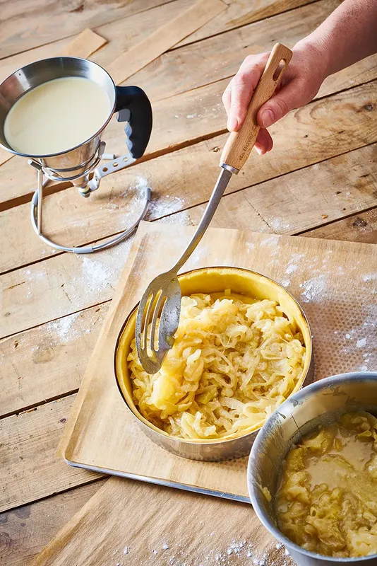 De Buyer B Bois hålsked med trähandtag Rostfritt stål
