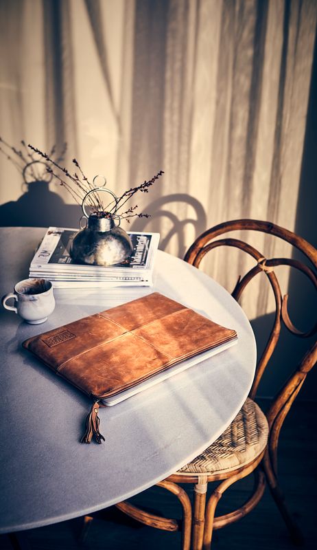 Affari of Sweden MILAN Bord, Vit/svart 120 cm