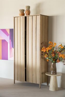 Eleonora Skåp Jake - Naturlig träfinish