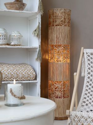 Chiq Antique Golvlampa i naturflätning