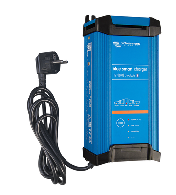 Blue Smart Charger 12/30 IP22