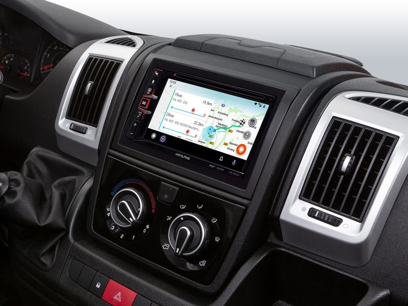 Alpine - X803D-U 8” Touch Screen Navigation with TomTom maps, compatible  with Apple CarPlay and Android Auto