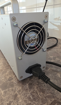 Justerbart laboratorieaggregat: 0–120 V DC / 0–30 A