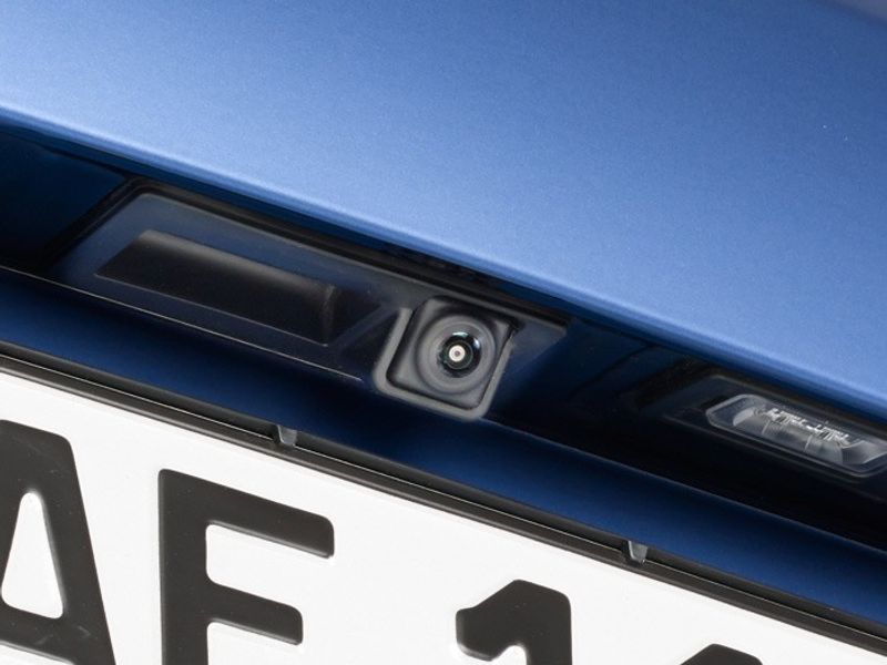 Alpine installationskit Audi Backkamera