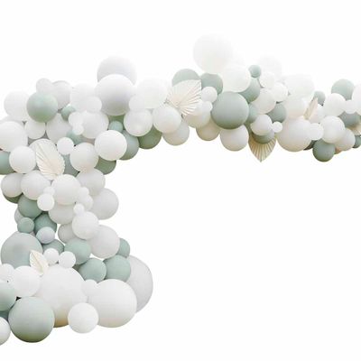 Ballongbåge Salvia/Vit med pappersfjädrar
