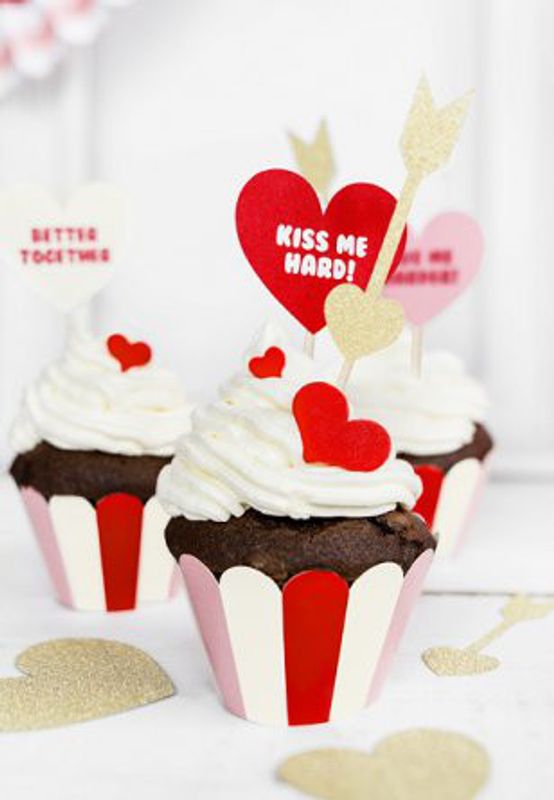 Cupcake wrappers - Sweet Love