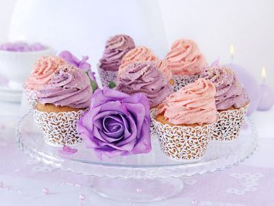 Cupcake wrappers - Vita/Spets