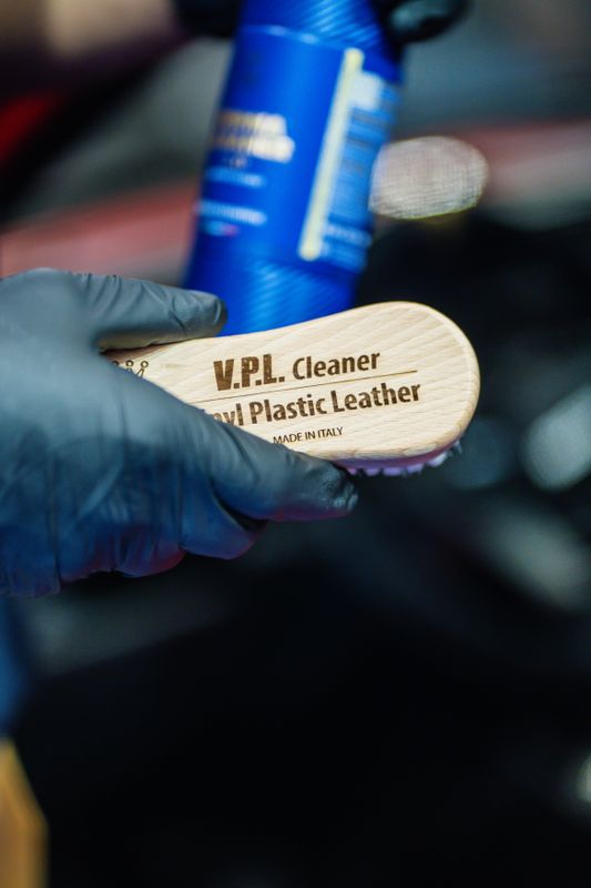 Labocosmetica V.P.L Brush