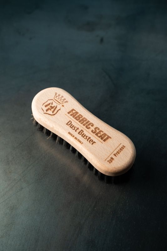 Labocosmetica Fabric Seat Brush