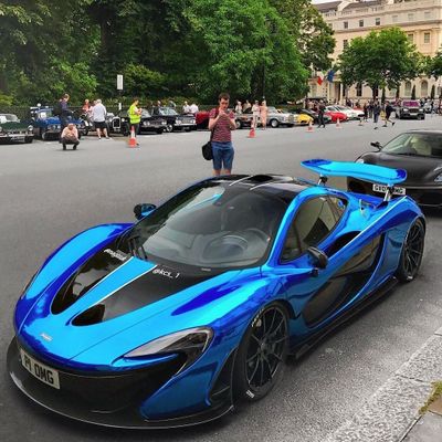 Avery Blue Chrome