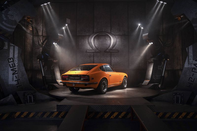 OMEGA SKINZ OS-782 Driven Orange Vinyl