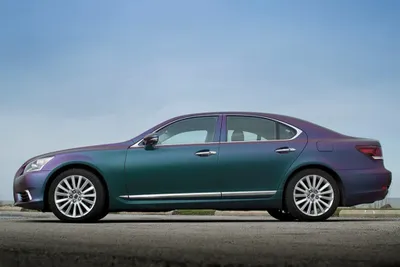 Avery Satin Lightning Ridge Green/Purple