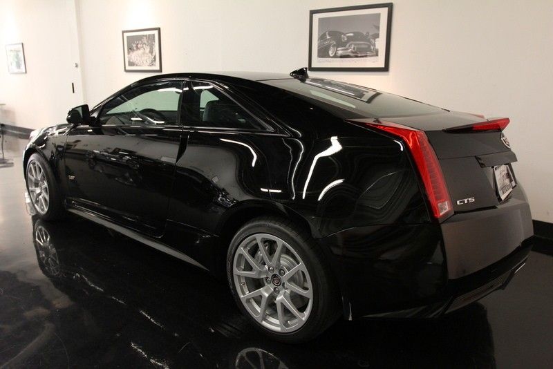 Avery Gloss Black